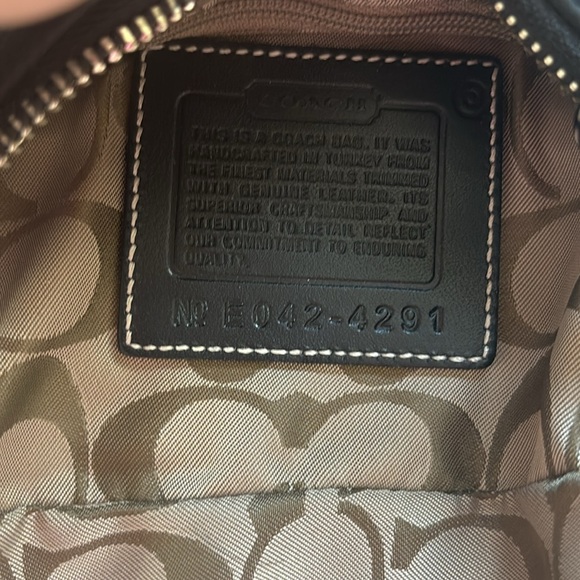 Coach Signature Sufflette Black Cloth Handbag - Picture 6 of 12